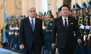 Тоқаев Ақордада Оңтүстік Корея президентін қарсы алды