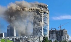 В Астане горит здание в районе "Хан шатыра"