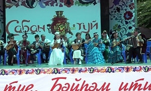 Как в Алматы отметили национальный татарский праздник «Сабантуй»