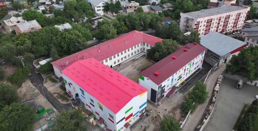 В Алматы к построенной в 1963 году школе возведут пристройку на 200 мест