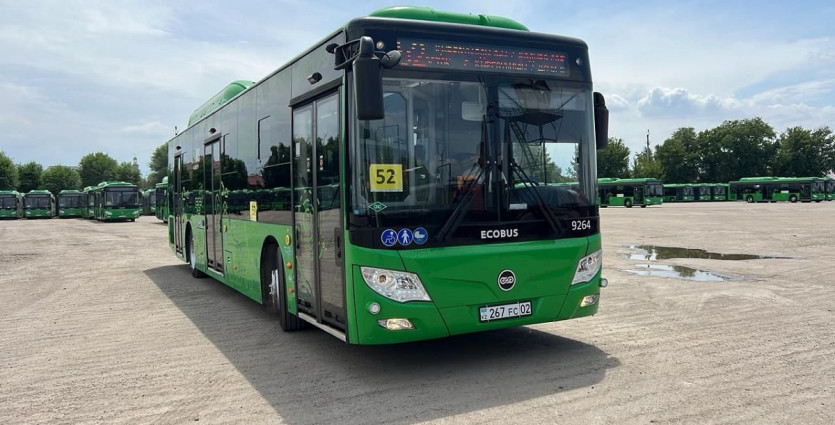 В Алматы обновлены автобусы еще на двух маршрутах 