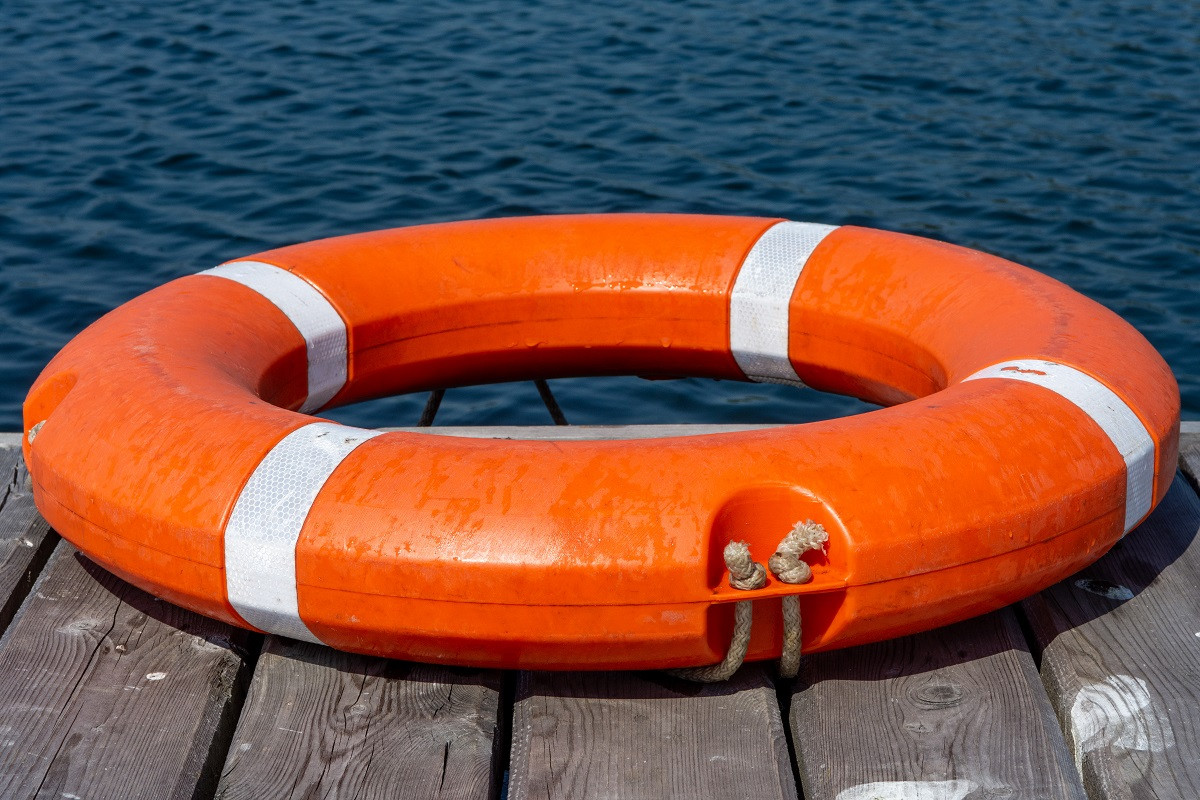 Три дня поисков: тело второй утонувшей девочки нашли в реке Нура