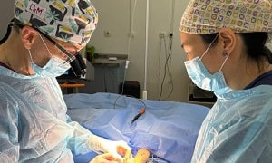 Алматинские врачи провели уникальную и сложнейшую операцию подростку