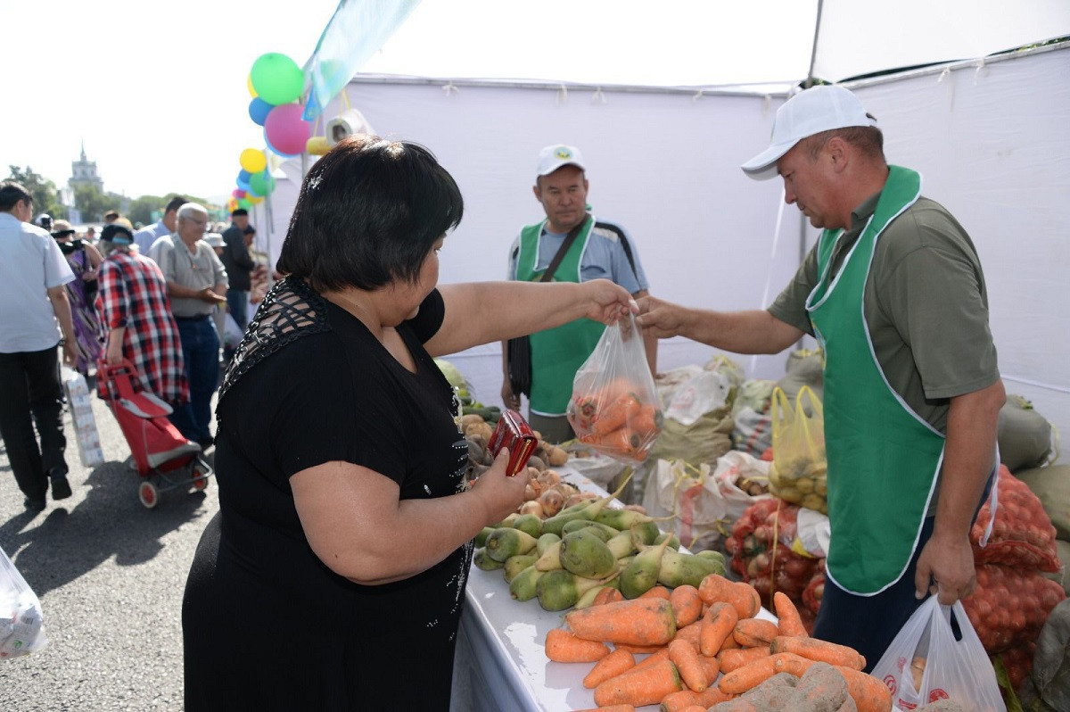 В Алматы стабилизируют цены на картофель, морковь, лук и капусту