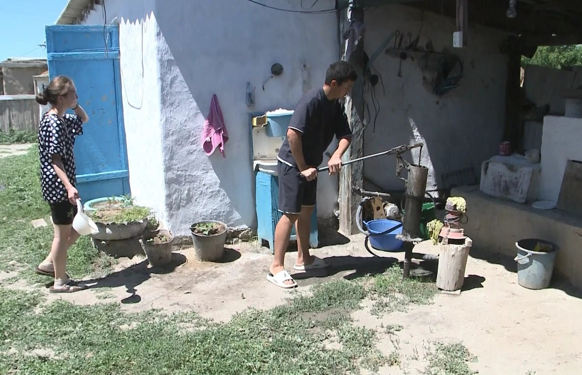 Без питьевой воды: около 7 тысяч жителей ВКО не имеют доступа к живительной влаге