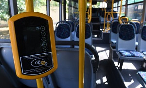 В Алматы планируют отменить наличный расчет в общественном транспорте