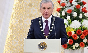 Мемлекет басшысы Өзбекстан президентін «Алтын Қыран» орденімен марапаттады